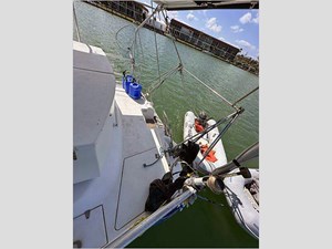 40' Beneteau 1999 Center Cockpit 126 