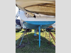 40' Beneteau 1999 Center Cockpit 129 