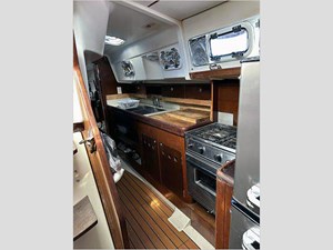 40' Beneteau 1999 Center Cockpit 140 