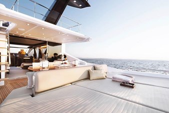 FANTASTIC 14 MAIN DECK AFT LOUNGE - FANTASTIC 77’ (23.47m) Azimut Motoryacht, 2019