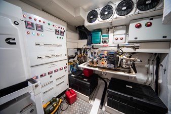 FANTASTIC 34 ENGINE ROOM - FANTASTIC 77' (23.47m) Azimut Motoryacht, 2019