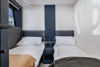 AL SULTAN 46 Twin cabin