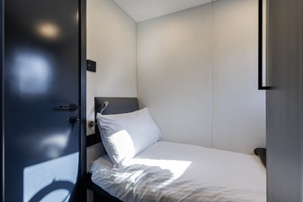 AL SULTAN 48 Single cabin