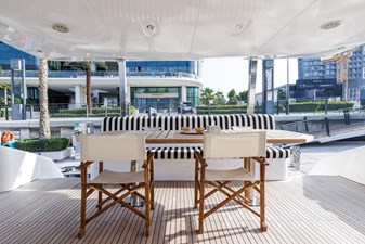 AL SULTAN 8 Main deck aft dining area