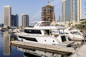 AL SULTAN 3 Portside view