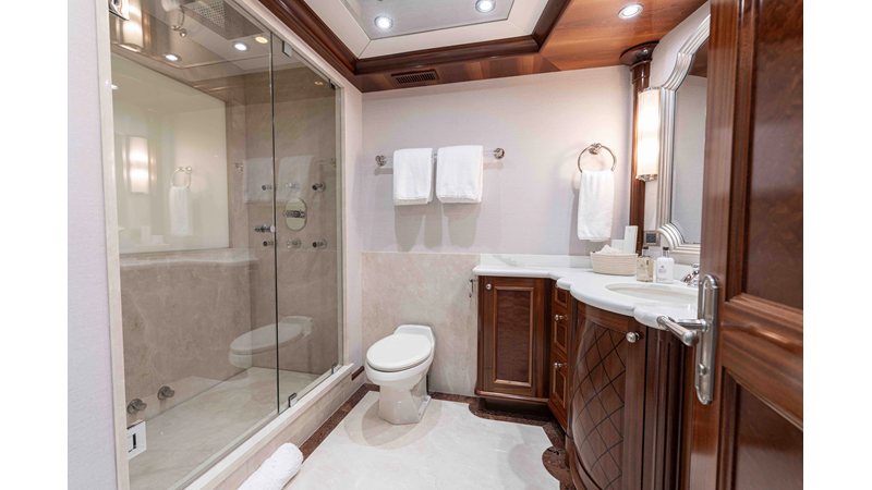 LUCY - Yacht for sale