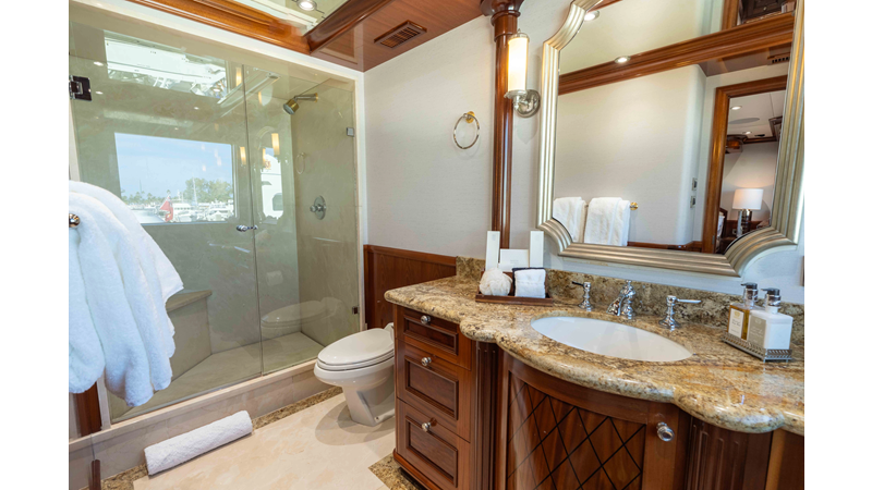 LUCY - Yacht for sale