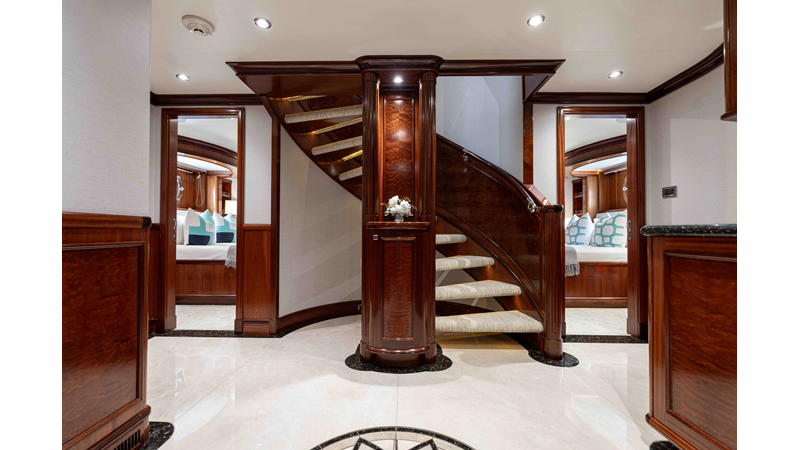 LUCY - Yacht for sale