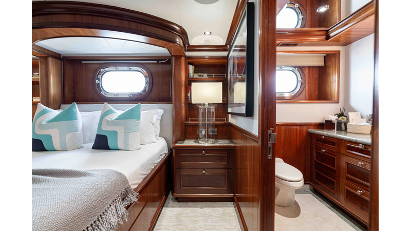 LUCY - Yacht for sale