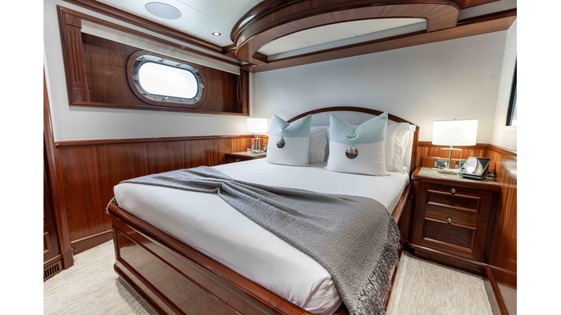 LUCY - Yacht for sale