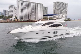2008 SUNSEEKER MANHATTAN 70 2 