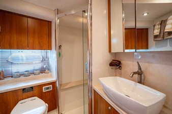 2008 SUNSEEKER MANHATTAN 70 33 