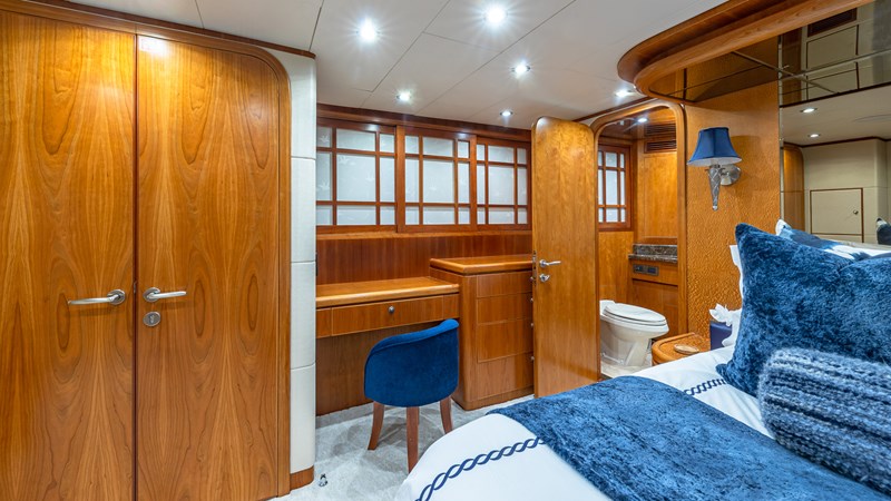 Master starboard side 