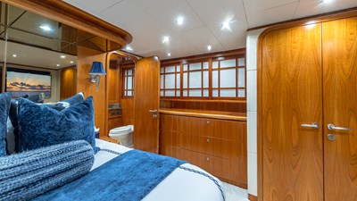 B HAPPY 24 Master port side 