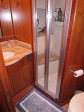 B HAPPY 47 Captain's head 