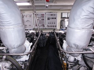 B HAPPY 63 Main electrical panel 