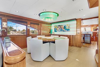 OSSUM DREAM 8 Dining Area  