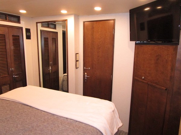 Portside VIP Looking Inboard