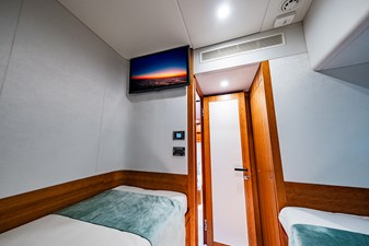 INDIGO  30 Port Guest Cabin Looking Aft