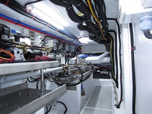 INDIGO  75 Lazarette to Port