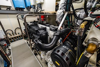 INDIGO  78 Stbd Engine