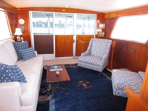 MY ALIBI  15 Salon Looking Aft 