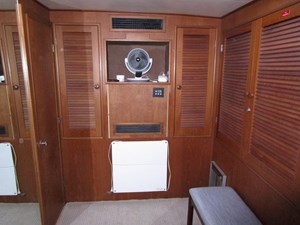 MY ALIBI  28 Master Cabin Forward 