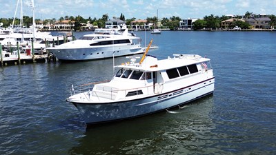 MY ALIBI  63 065 Bow Quarter