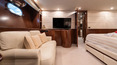 LET IT BE 32 1684235925124_VIPCabin2.4