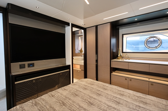 Manhattan 68 5 VIP Cabin