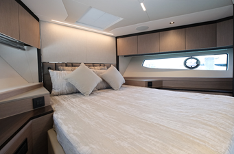 Manhattan 68 6 Master Cabin