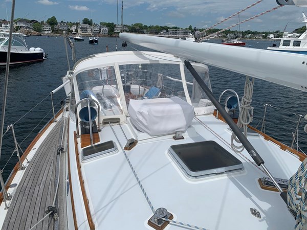 Little Harbor 44, Mid Deck Aft