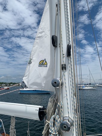 Little Harbor 44, Furling Mainsail