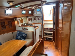 REDSTART 14 Little Harbor 44, Salon Aft
