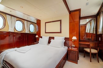 SEA LION 17 GS303475