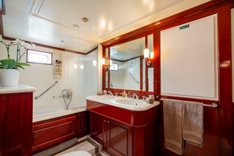 SEA LION 39 GS303368