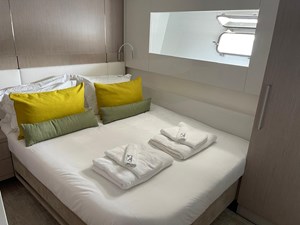 D&D 24 Stbd Guests Cabin