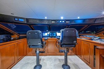 LA SIRENA 10 Pilothouse