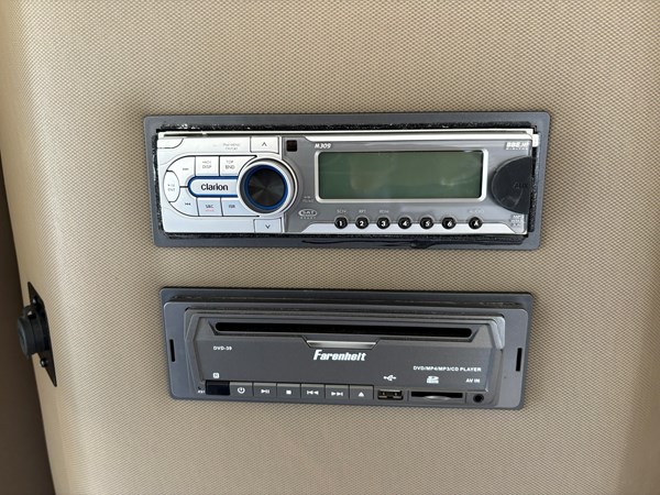 Radio - Bluetooth
