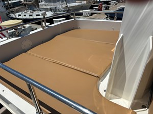 FLybridge Aft:  New Sun Pad 