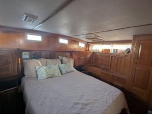 1990 Kha Shing Spindrift Cockpit OUR BLUE HEAVEN 34 