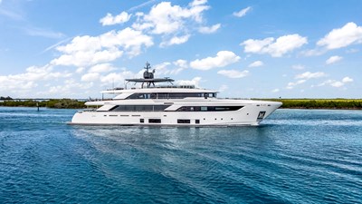 NAVETTA 42 5 Custom Line 42m 2023_FUTURE_Patrick Hopkins_10