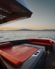 Pibon 7 D50 COUPE gris _ view proa POST 6_1