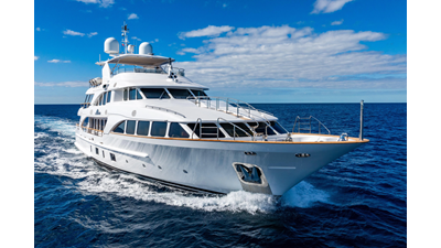 ALLORA YACHT