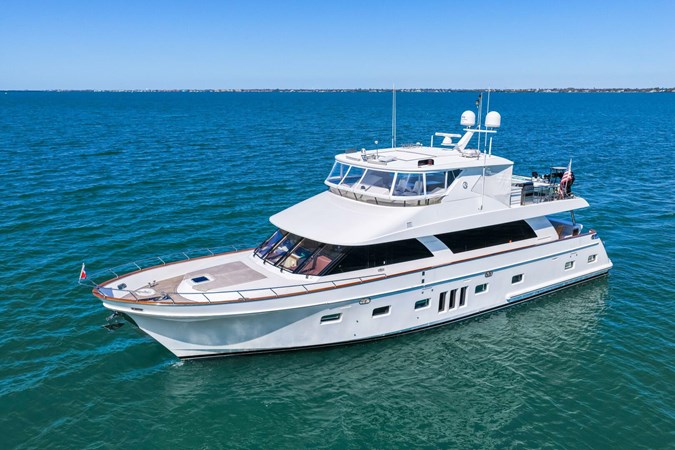 2010 Ocean Alexander 83 Motor Yacht 'Relentless' 