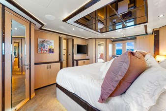 Relentless 31 2010 Ocean Alexander 83 Motor Yacht 'Relentless' 
