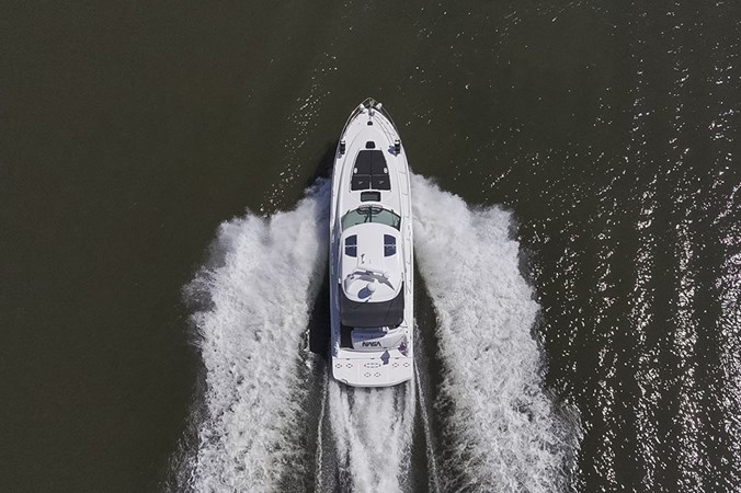 2007 Sea Ray 48 Sundancer underway