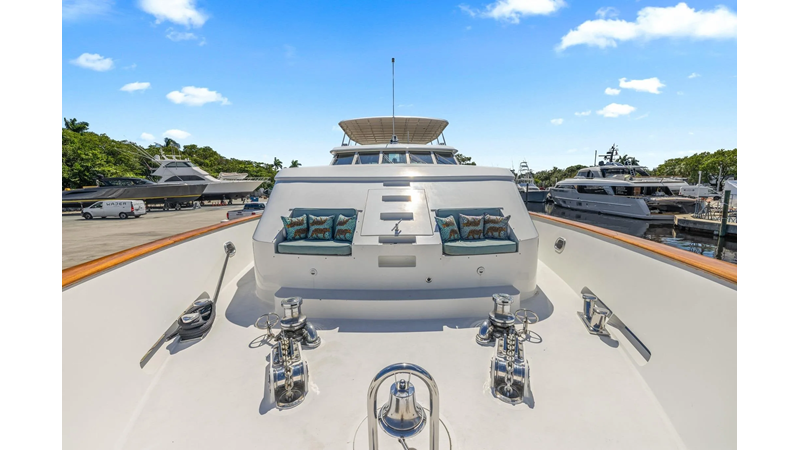DIRT POOR - Yacht for sale