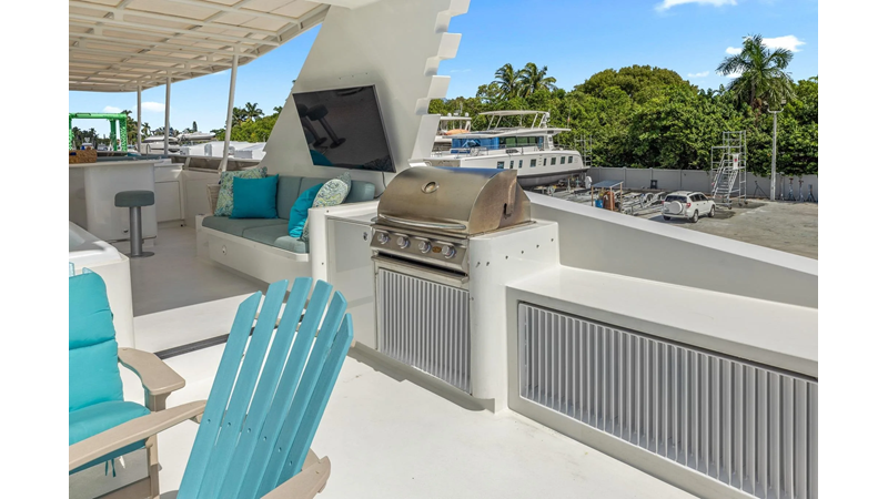 DIRT POOR - Yacht for sale