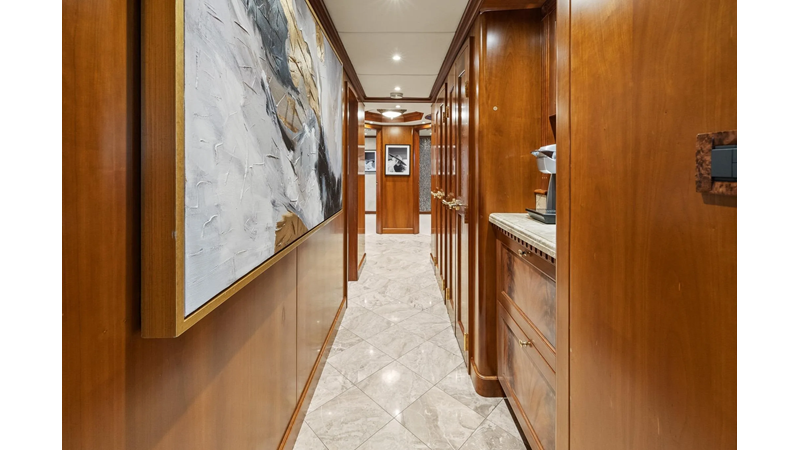 DIRT POOR - Yacht for sale